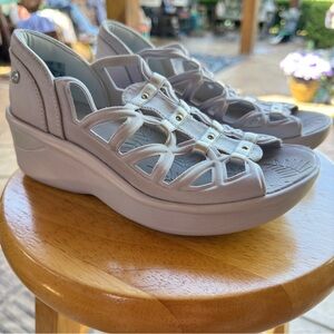 BZees Fisherman Sasha Fisherman Sandal NWOT   Sz 7